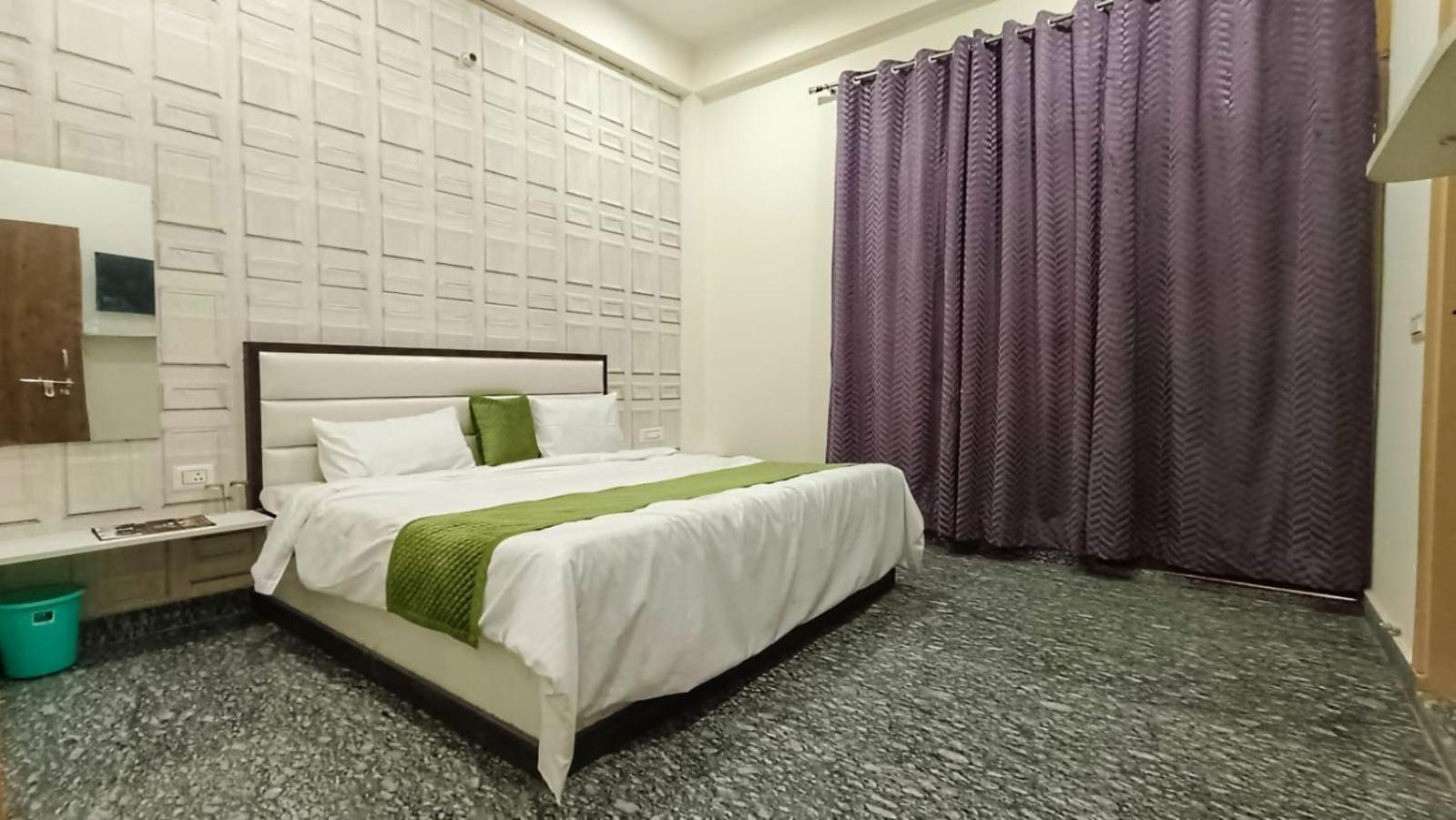 Hotel Town Grand Агра Экстерьер фото